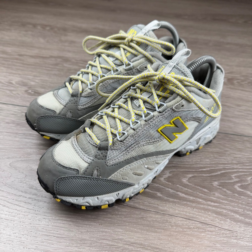 New Balance Womens 802 All Terrain Trail Running Shoes Grey Yellow Size 8